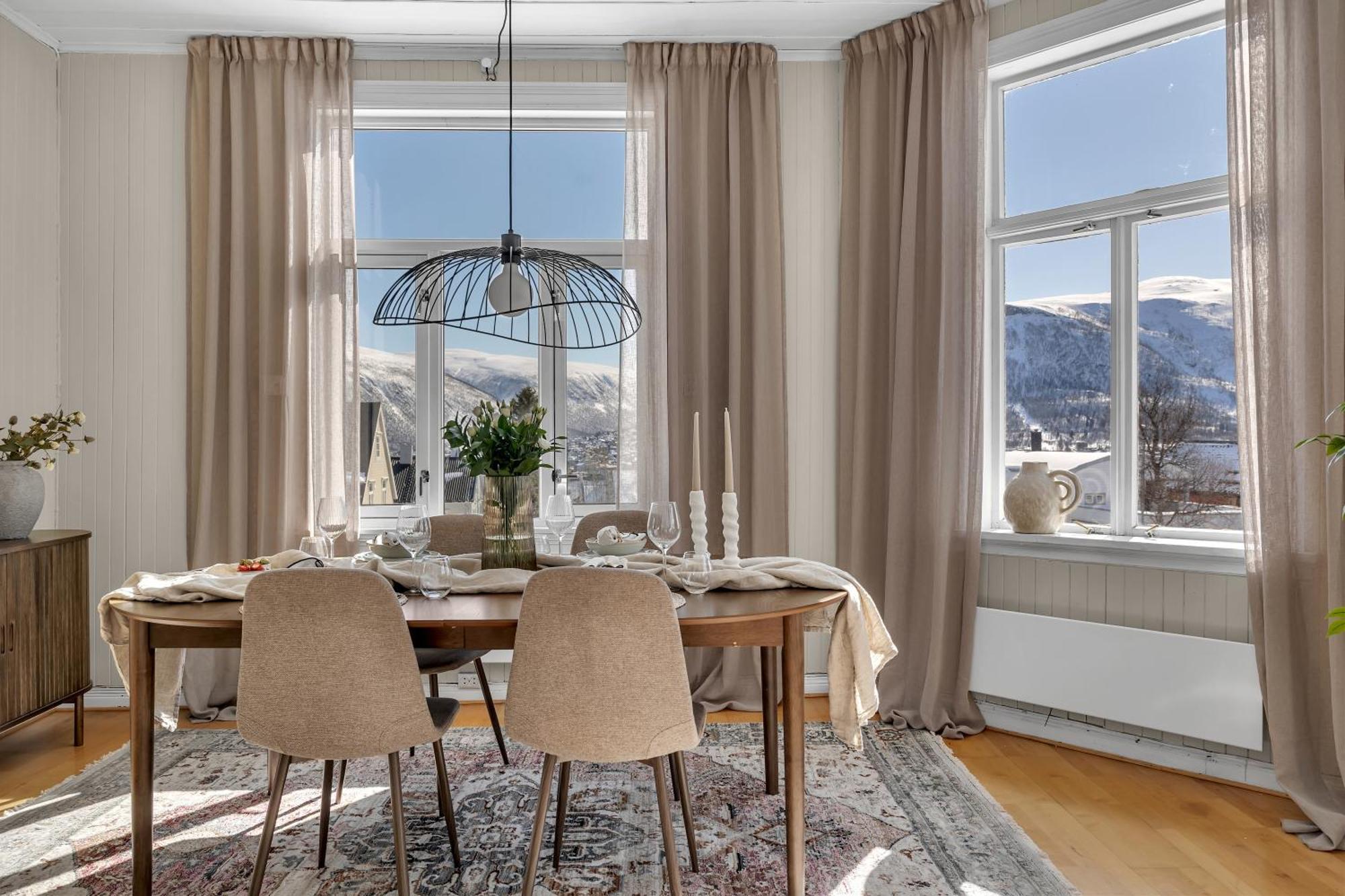 Amazing Tromso City Apartment With Free Parking And Lovely City Views! Exterior photo